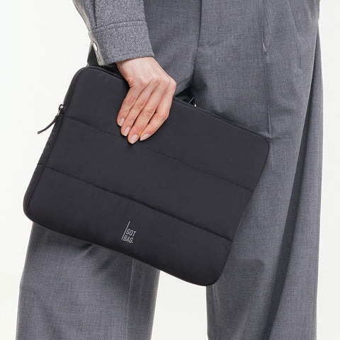 Puffer Laptop Sleeve 16″ 'Black' – Monochrome Edition GOT BAG