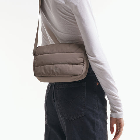 Puffer Crossbody Bag 'Oyster' – Monochrome Edition GOT BAG