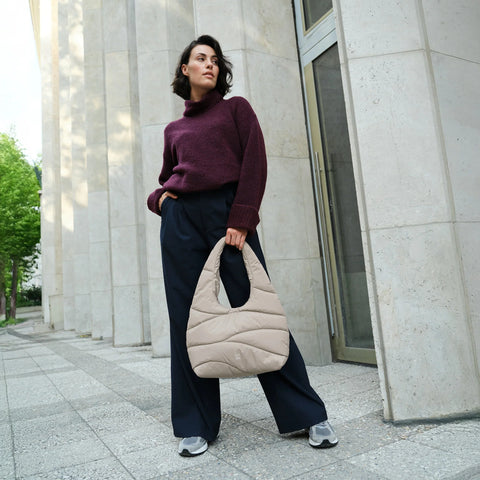 Wavy Puffer Shoulder Bag 'Scallop' – Monochrome Edition GOT BAG