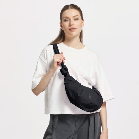 Pleat Moon Bag Small 'Black' – Monochrome Edition GOT BAG