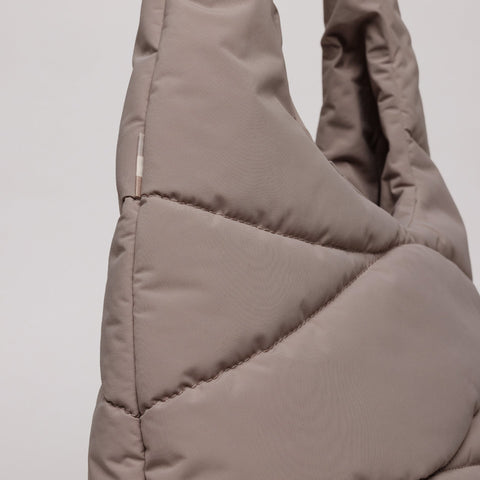 Wavy Puffer Shoulder Bag 'Oyster' – Monochrome Edition GOT BAG
