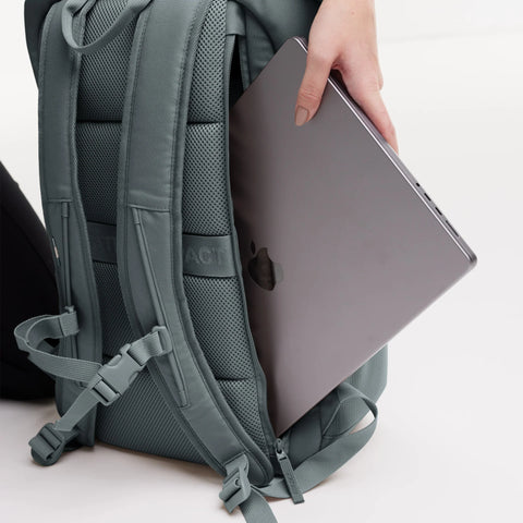 Pro Pack 'Basalt' – Monochrome Edition GOT BAG