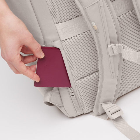 Pro Pack 'Clam' – Monochrome Edition GOT BAG