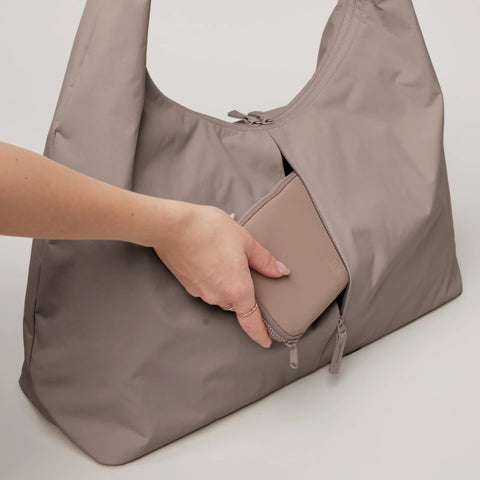 T-Shape Bag Large 'Oyster' – Monochrome Edition GOT BAG