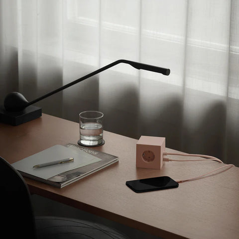 Steckdose 'Square 1' – Old Pink (mit Kabel) Avolt