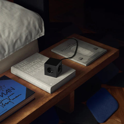 Steckdose 'Square 1' – Stockholm Black (mit Kabel) Avolt