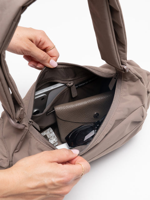 Pocket Bag Small 'Oyster' – Monochrome Edition GOT BAG