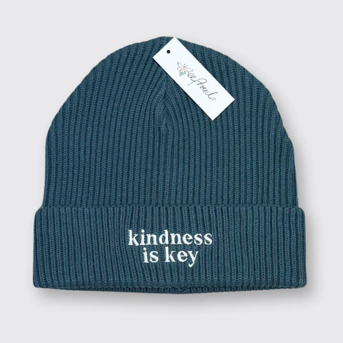 Beanie 'Kindness Is Key' – petrolgrün Bee Proud
