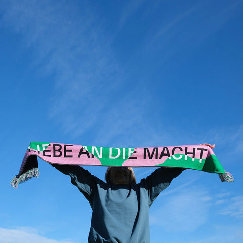 Schal 'Liebe an die Macht' DIVERSES