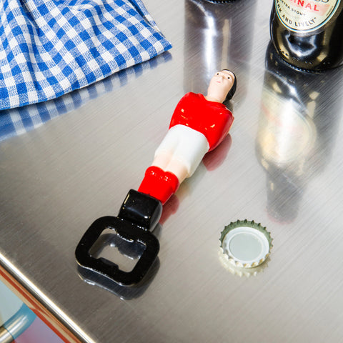 Flaschenöffner 'Fußballer' – rot/weiß DOIY