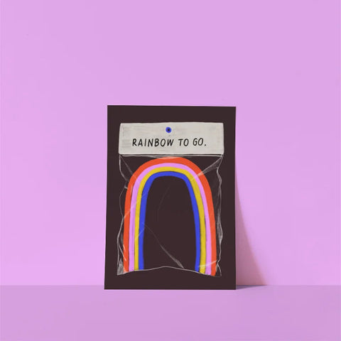 Postkarte 'Rainbow to go' – Regenbogen Framboise und Ketchup