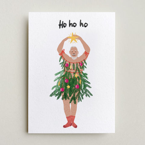 Postkarte 'Ho ho ho' – Mann mit Weihnachtsbaumkostüm Farina Kuklinski