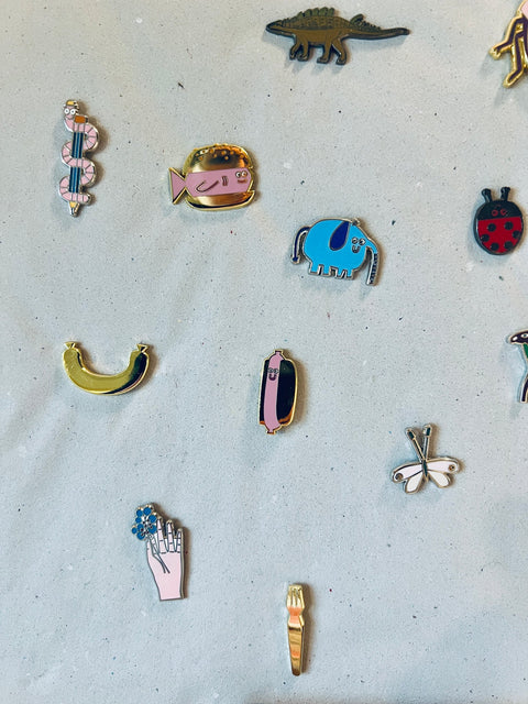 Emaille-Pin 'Hot Dog'