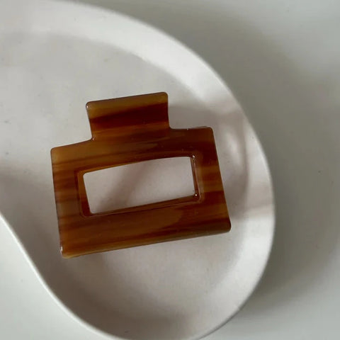 Haarklammer 'Josefin' – hazelnut Jona the Label