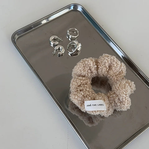 Everyday Scrunchies – teddy beige Jona the Label