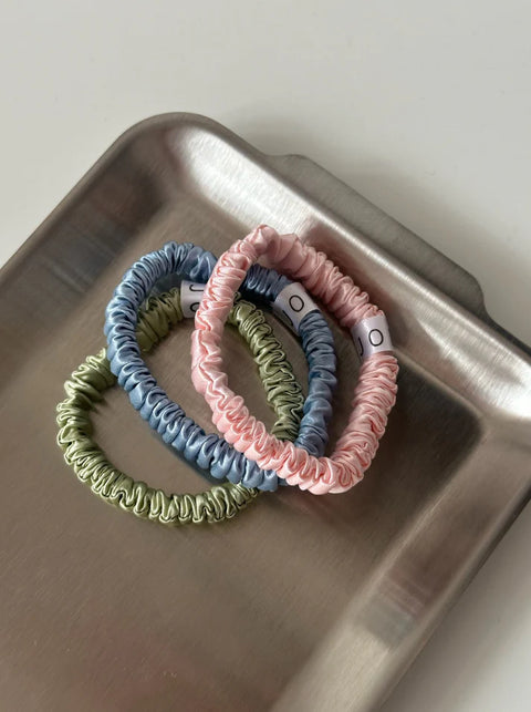 3er Set Essential Silk Scrunchies rosa blau grün Jona the Label