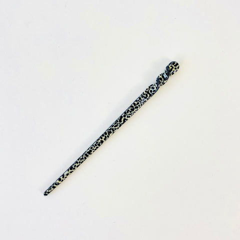 Jona Hairpin 'Twisted' poppy seeds / LIEBS.CO