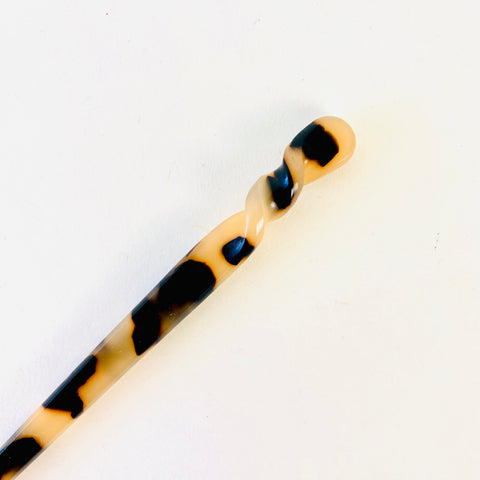 Jona Hairpin 'Twisted' tortoise / LIEBS.CO