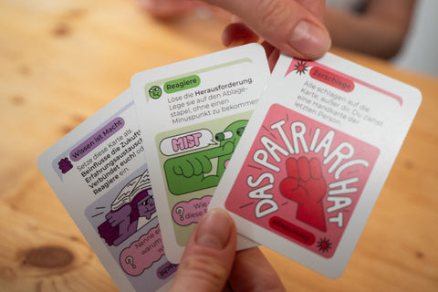 Argumentationskarten 'Mach den Mund auf' – gegen rechte Hetze Spielköpfe