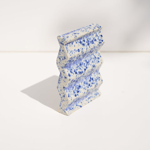 Seifenschale 'Rocky M' – blue splatterware/Blau gesprenkelt OBAstudios