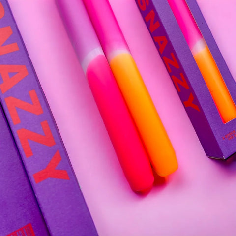 Dip Dye Kerze 'Rainbow Studio' – Snazzy Pink Stories