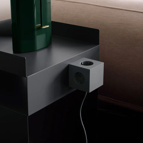 Steckdose 'Square 1' – Oak Green (mit Kabel) Avolt