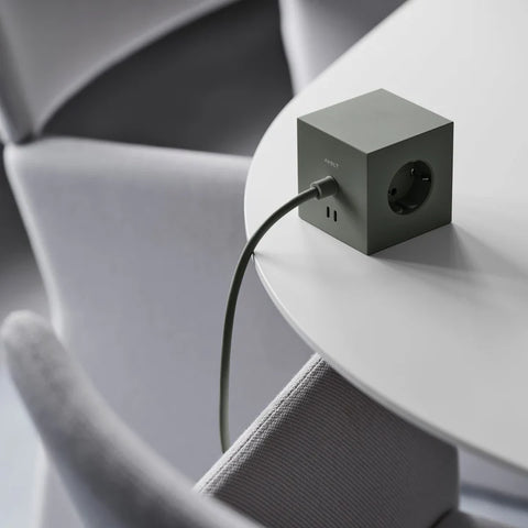 Steckdose 'Square 1' – Oak Green (mit Kabel) Avolt