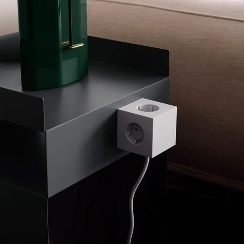 Steckdose 'Square 1' – Gotland Grey (mit Kabel) Avolt