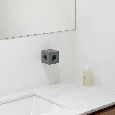 Steckdose 'Square 2' – Oak Green (ohne Kabel) Avolt