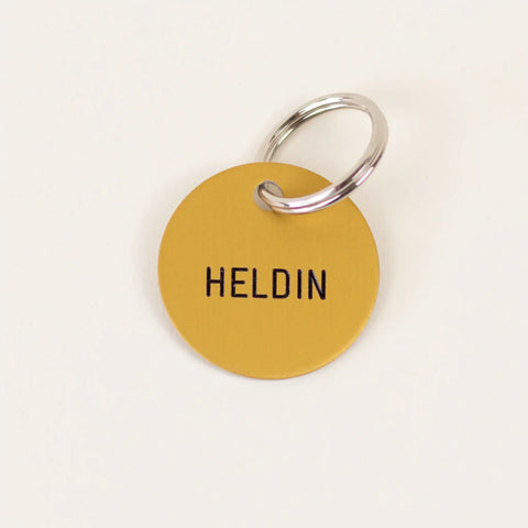 Schlüsselanhänger 'Heldin' Familie von Quast