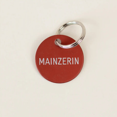 Schlüsselanhänger 'Mainzerin' rot Familie von Quast