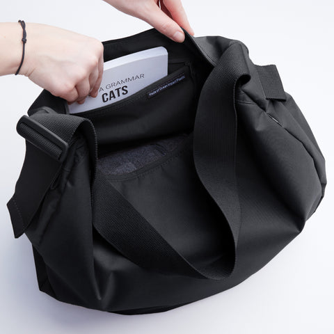 Curved Bag 'Black' – Monochrome Edition