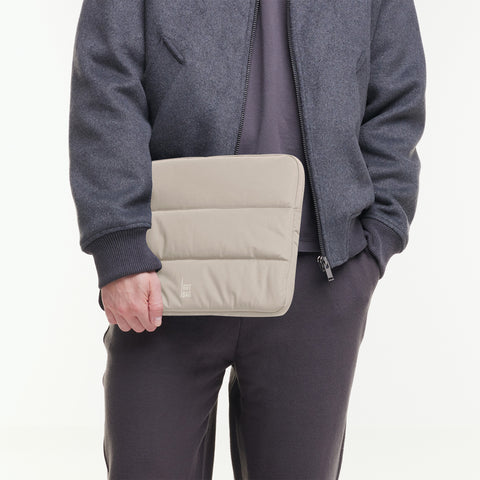 Puffer Laptop Sleeve 14″ 'Scallop' – Monochrome Edition