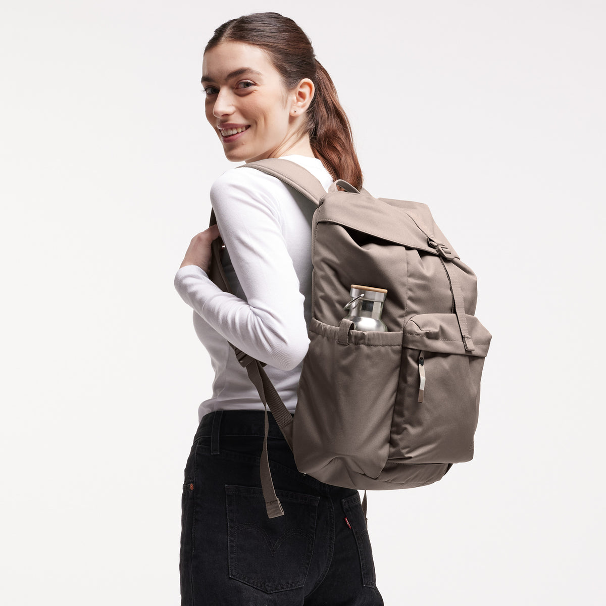 Flap Pack 'Oyster' – Monochrome Edition GOT BAG