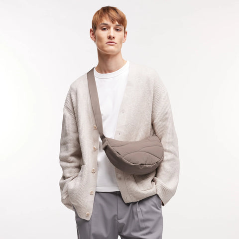 Wavy Puffer Moon Bag 'Oyster' – Monochrome Edition GOT BAG