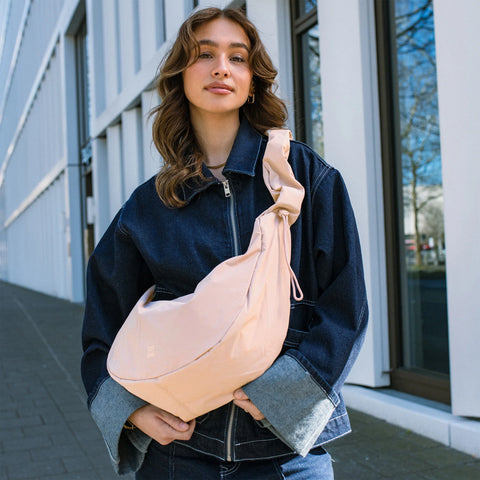 Moon Bag Ruffle 'Pearl' – Monochrome Edition GOT BAG