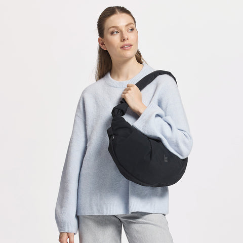 Pleat Moon Bag Large 'Black' – Monochrome Edition GOT BAG