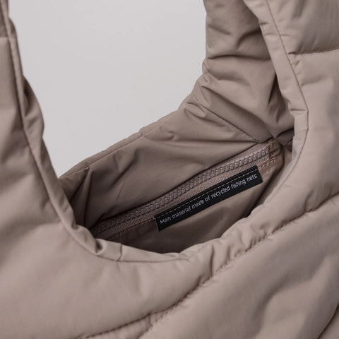 Wavy Puffer Shoulder Bag 'Oyster' – Monochrome Edition GOT BAG
