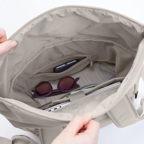 RollTop Easy 'Clam' – Monochrome Edition GOT BAG