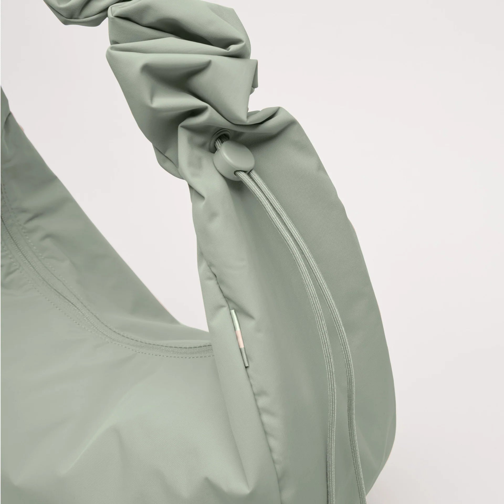 Moon Bag Ruffle 'Bass' – Monochrome Edition GOT BAG