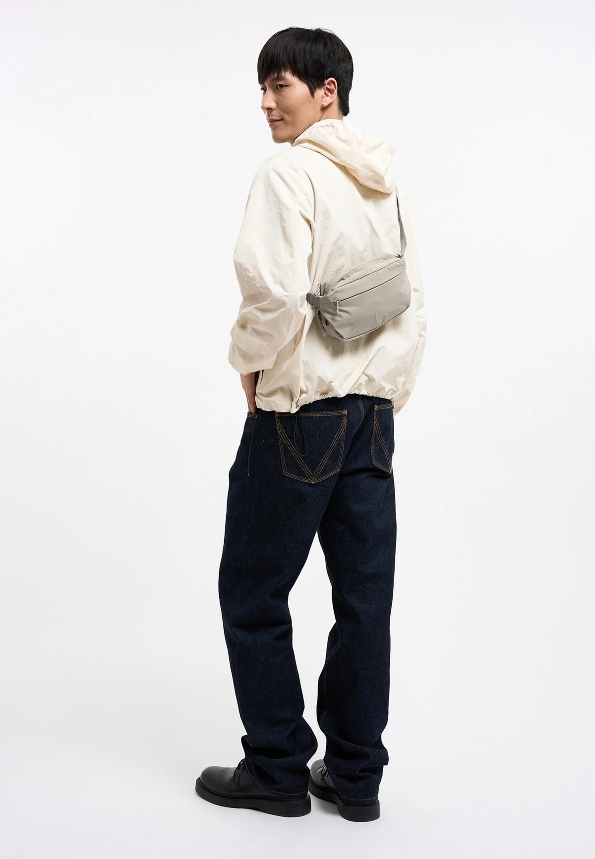 Adapt Sling Bag 'Scallop' – Monochrome Edition GOT BAG