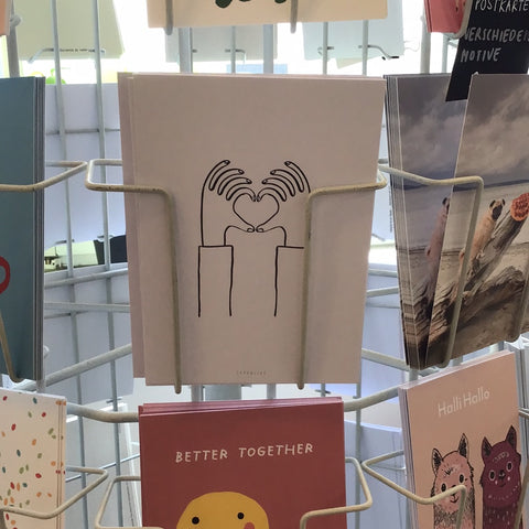 Postkarte 'Heart You' – Herz-Hände typealive