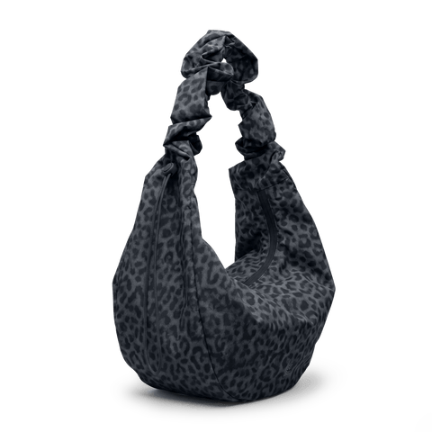 Moon Bag Ruffle 'Cat Shark Black' – Monochrome Edition