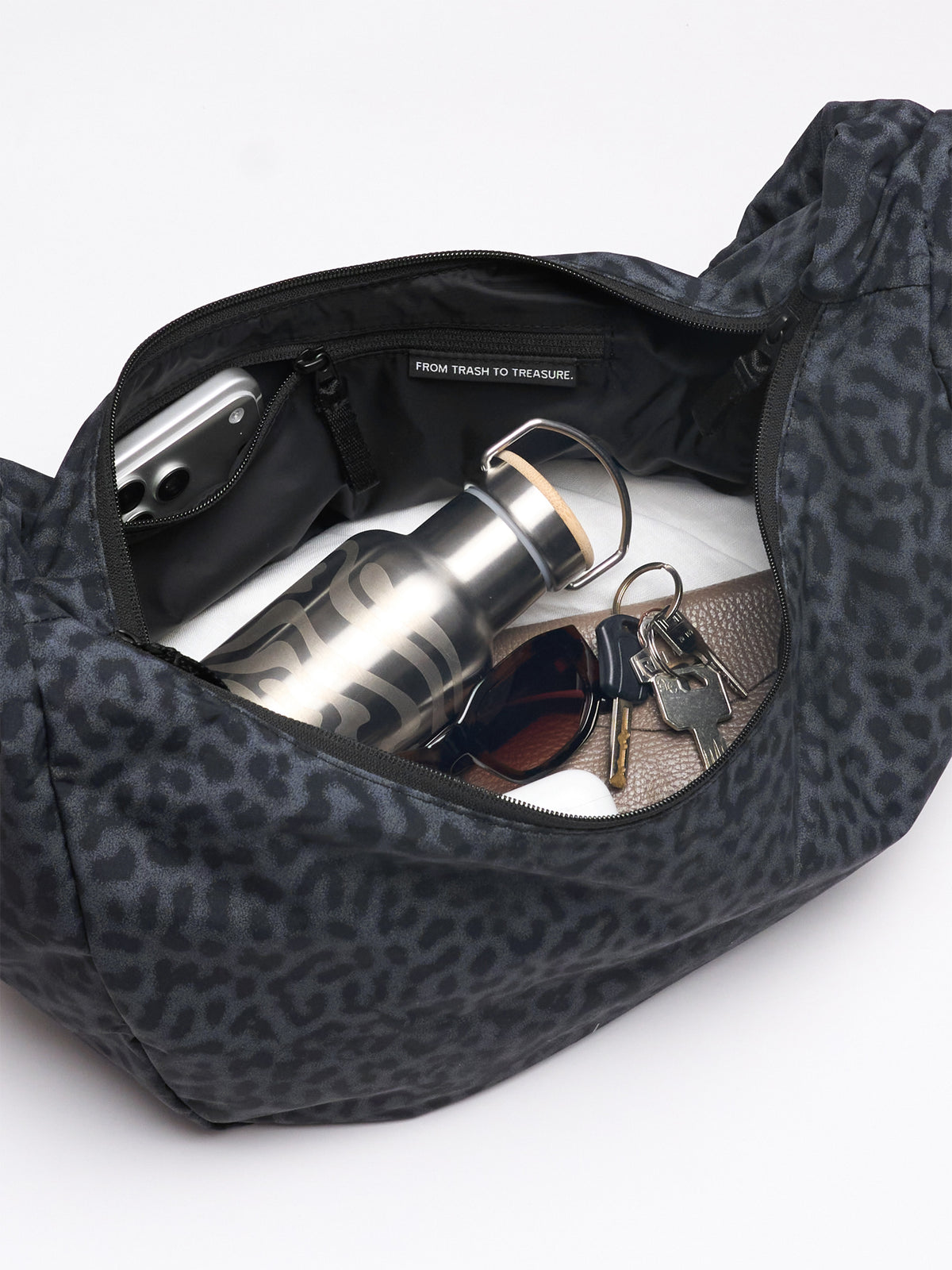 Moon Bag Ruffle 'Cat Shark Black' – Monochrome Edition GOT BAG