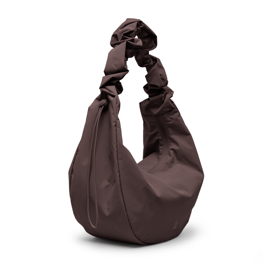 Moon Bag Ruffle 'Sea Lion' – Monochrome Edition GOT BAG
