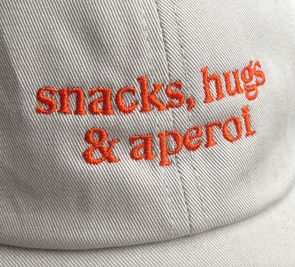 Cap 'Snacks Hugs & Aperol' Viel Spass Studio