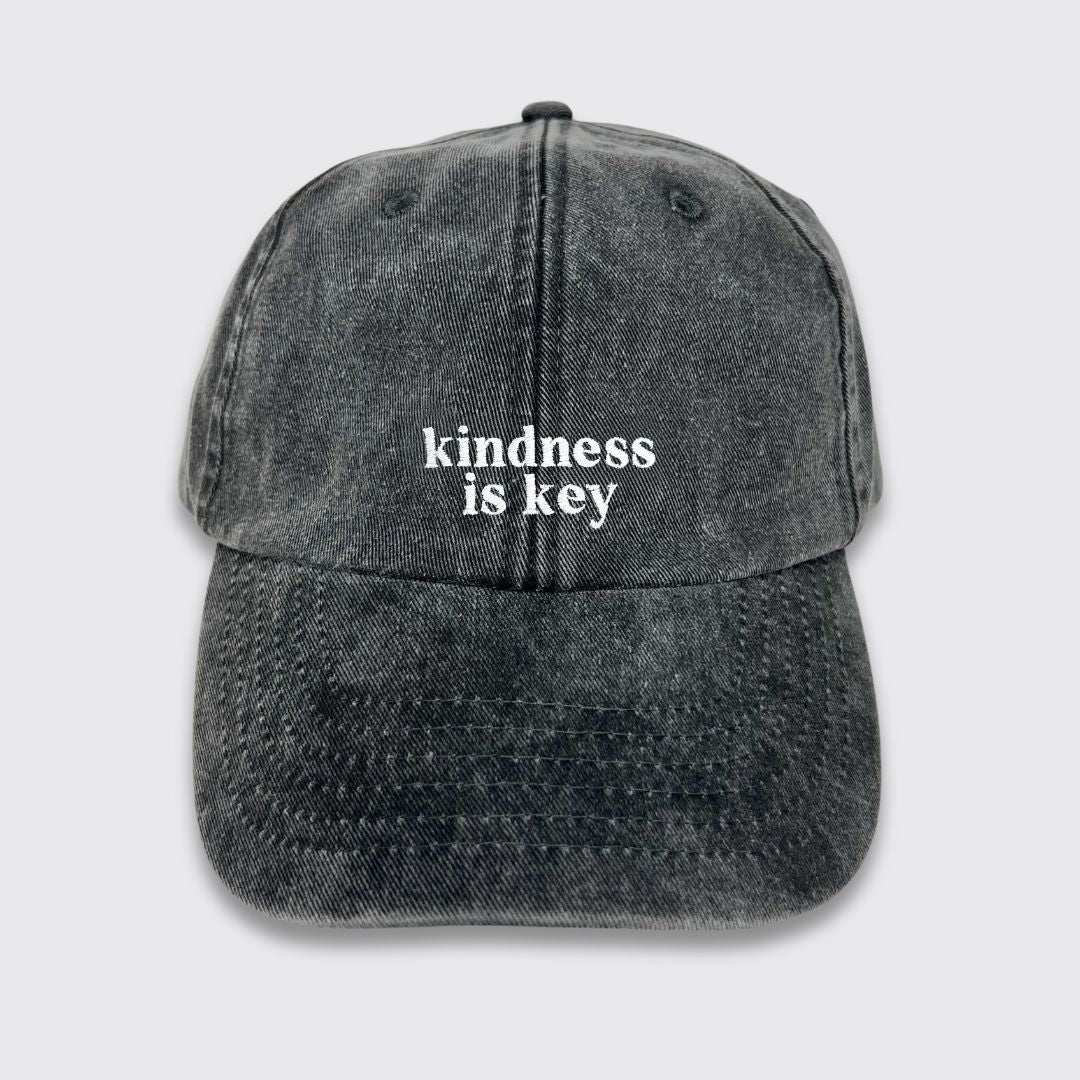 Cap 'Kindness Is Key' – vintage black Bee Proud