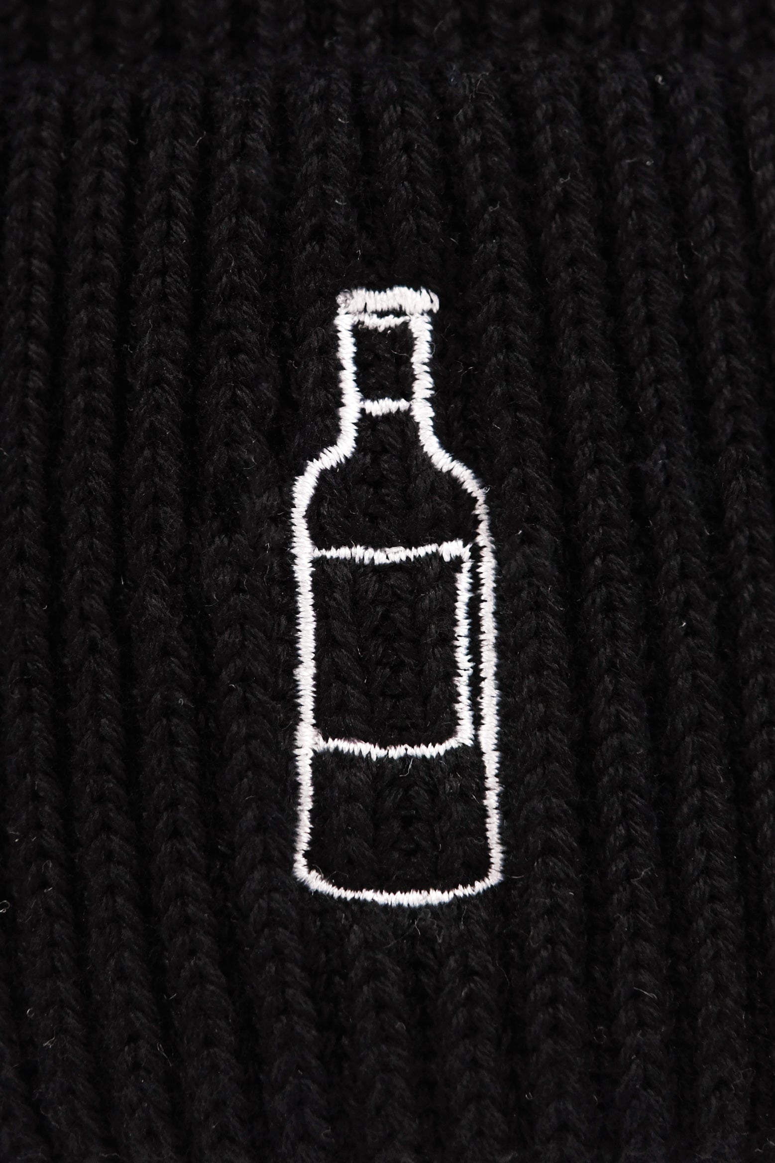 Beanie 'Weinflasche' – schwarz Charles