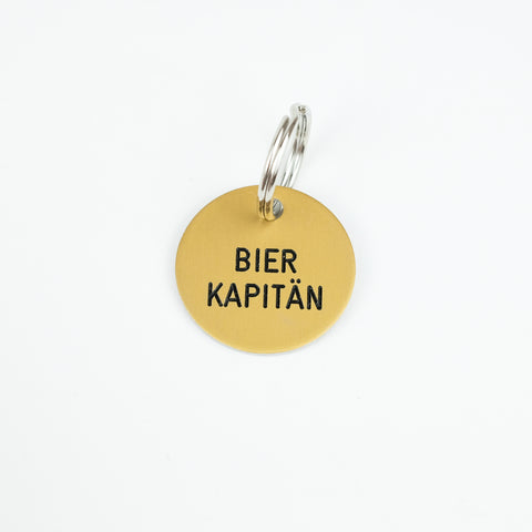 Schlüsselanhänger 'Bierkapitän' Familie von Quast
