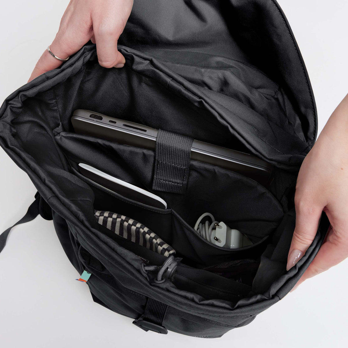 Flap Pack 'Black' GOT BAG